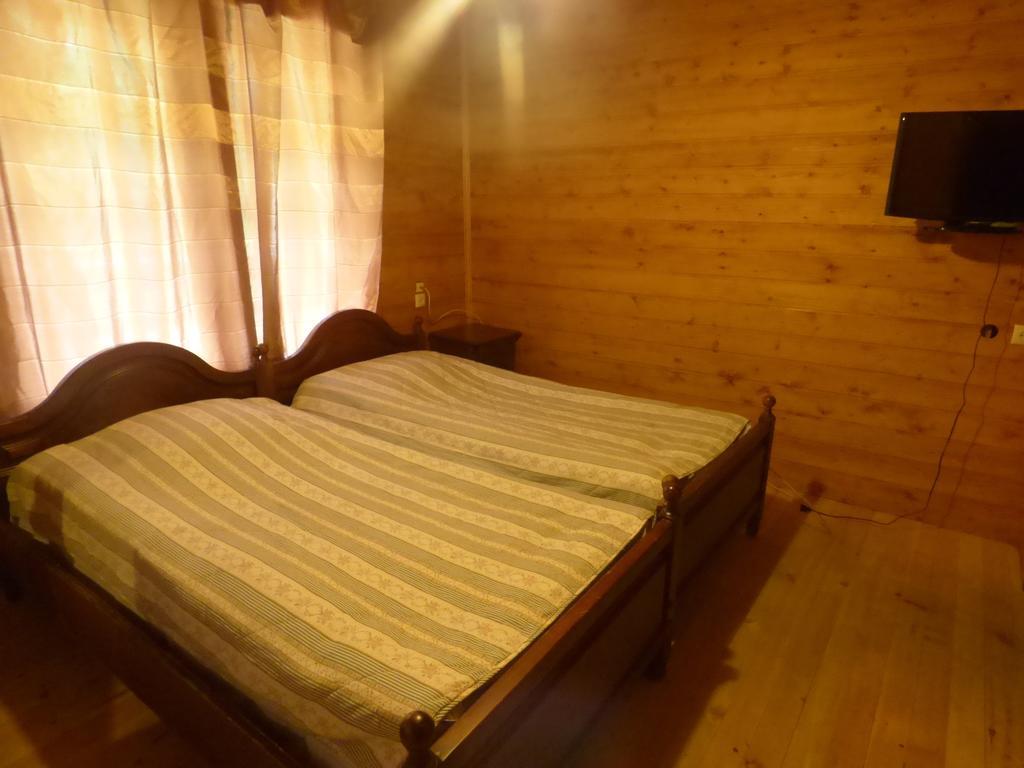 Hotel Hatsvali メスティア 部屋 写真